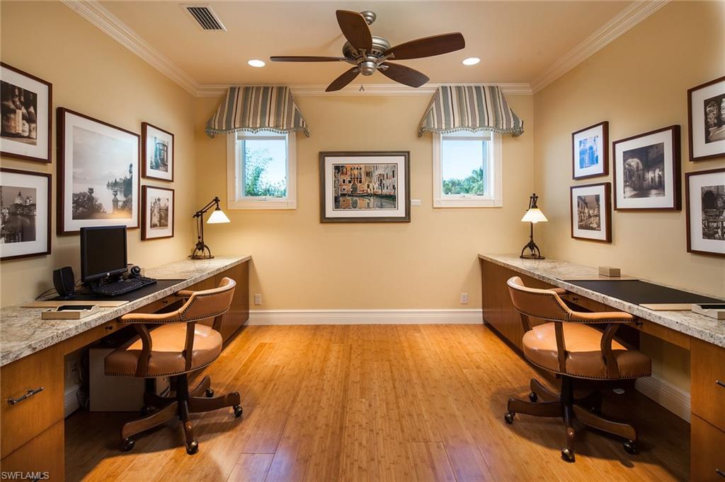 AQUALANE SHORES - Residential