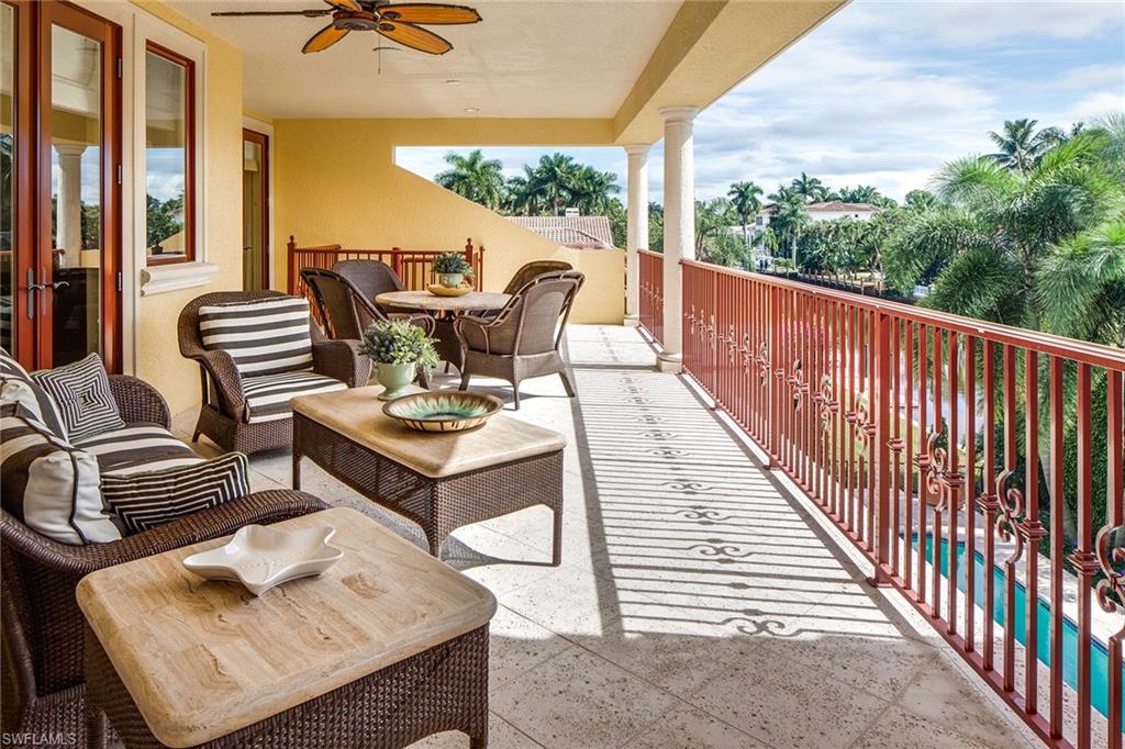 AQUALANE SHORES - Residential