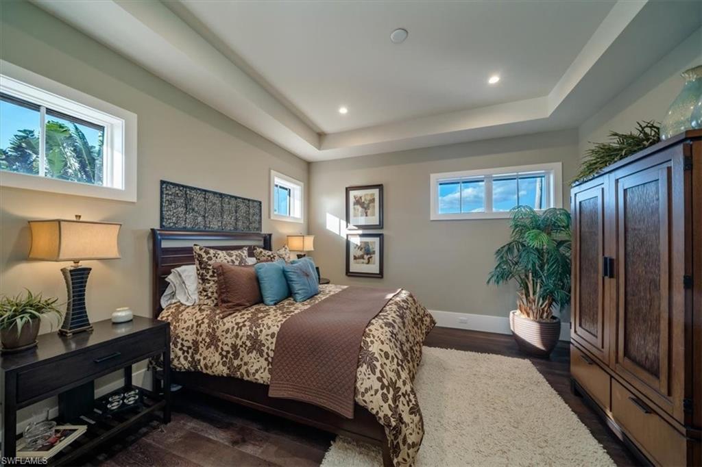 OLDE NAPLES - Residential