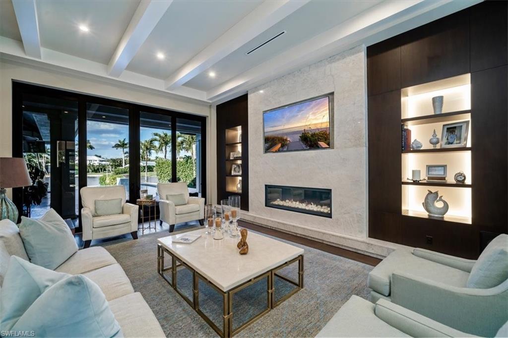 OLDE NAPLES - Residential