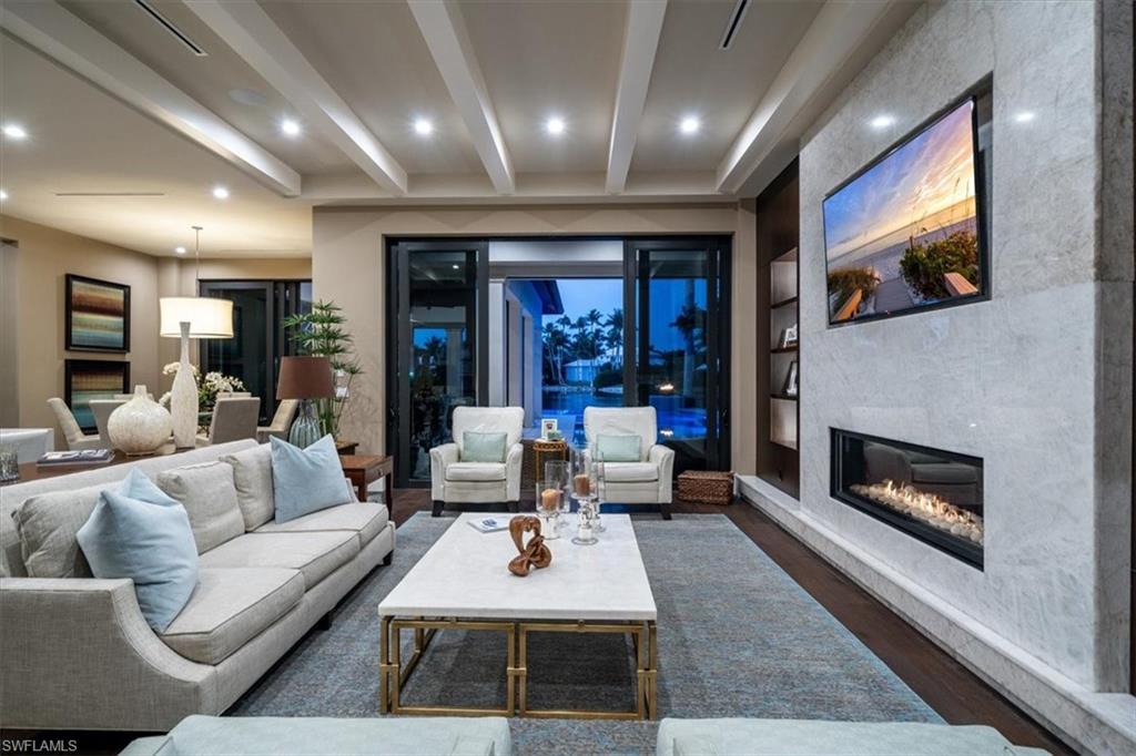 OLDE NAPLES - Residential