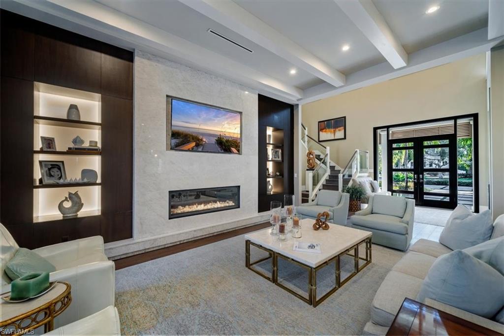 OLDE NAPLES - Residential