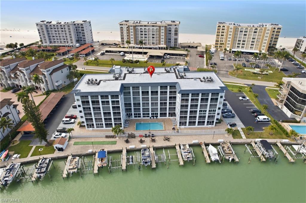 CASA BONITA ROYALE - Residential