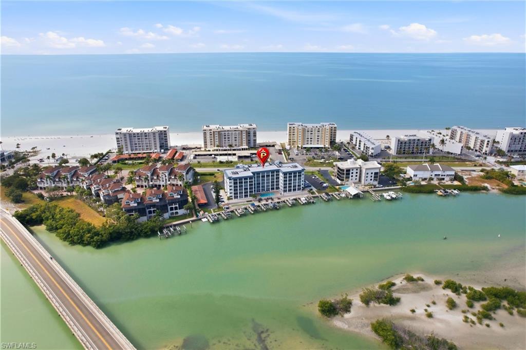 CASA BONITA ROYALE - Residential