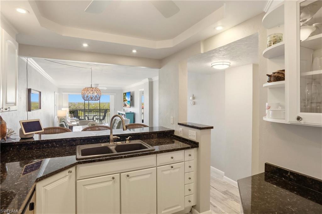 CASA BONITA ROYALE - Residential