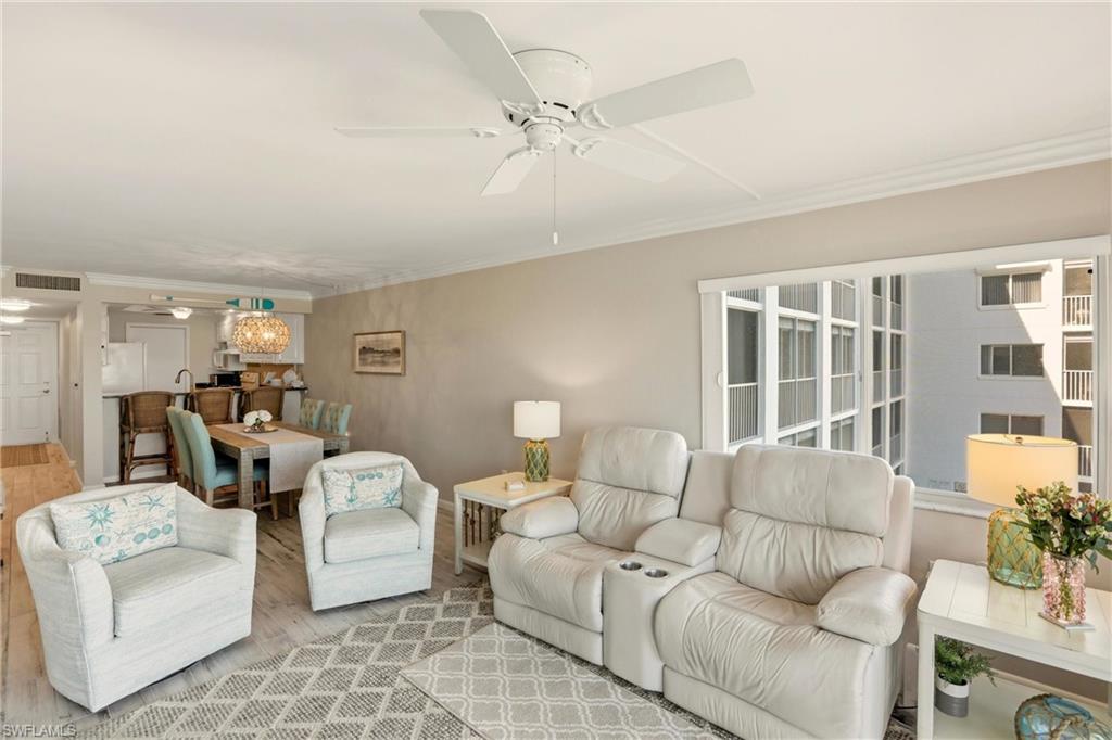 CASA BONITA ROYALE - Residential