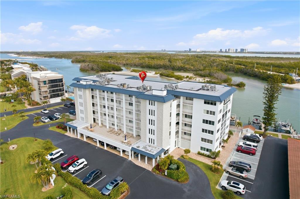 CASA BONITA ROYALE - Residential