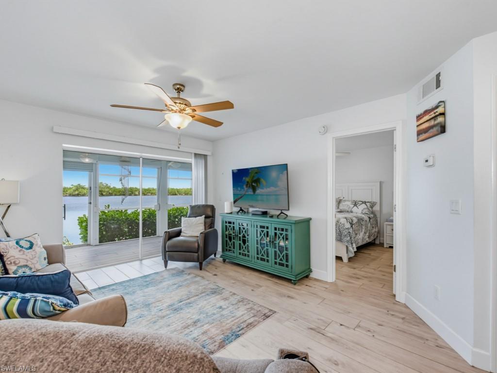 1025 Mainsail DR 203