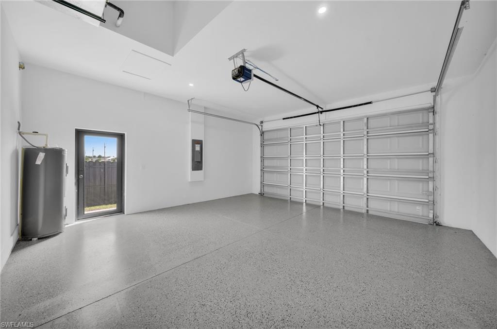 CAPE CORAL - Residential Lease