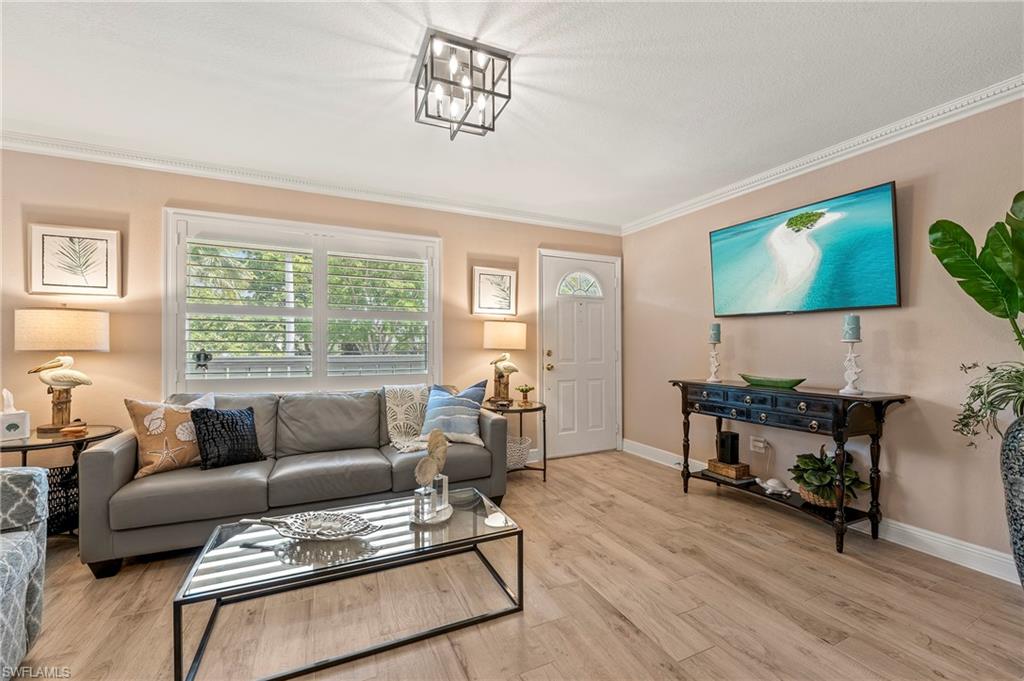 CASTLETON GARDENS - Residential Lease