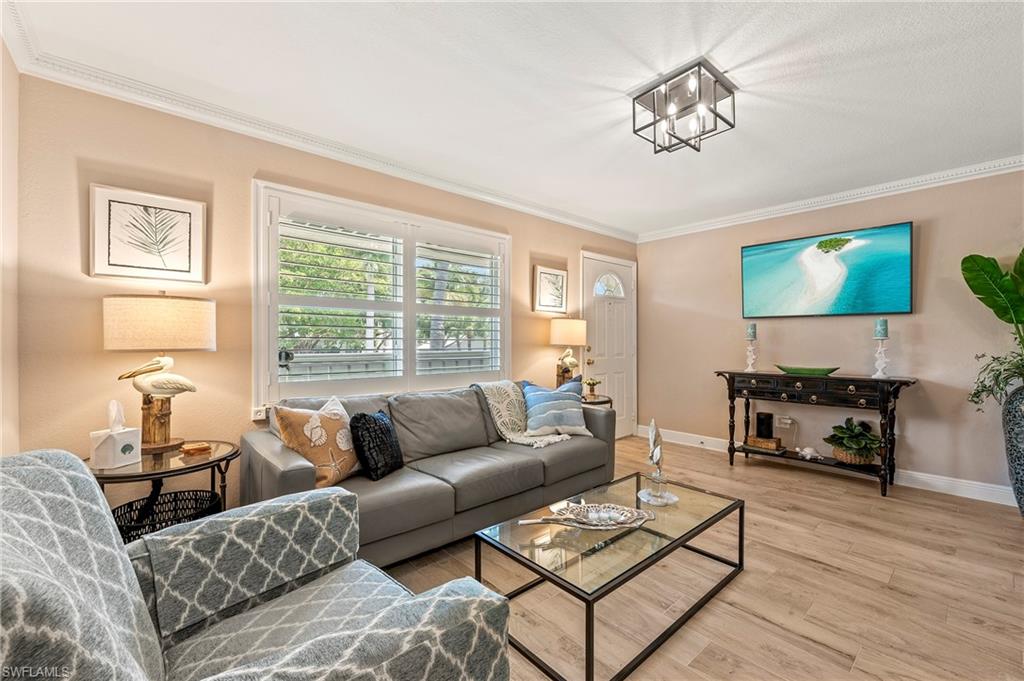 CASTLETON GARDENS - Residential Lease