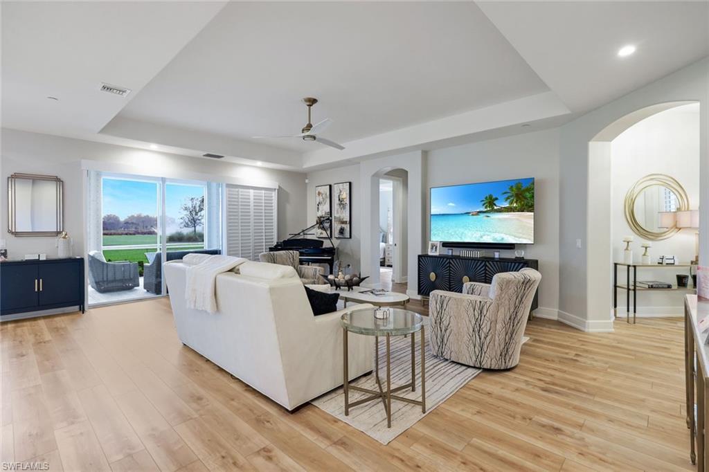 AVELLINO ISLES - Residential