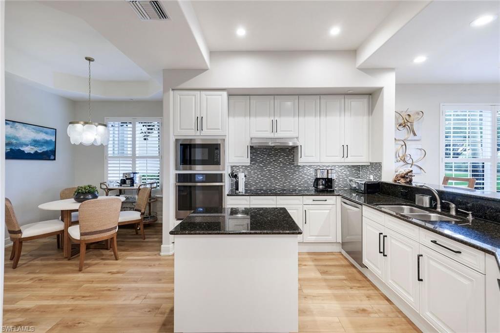 AVELLINO ISLES - Residential
