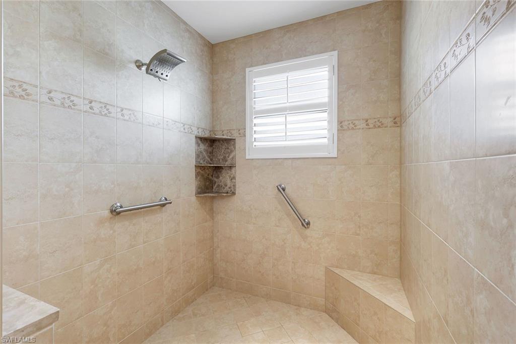 AVELLINO ISLES - Residential