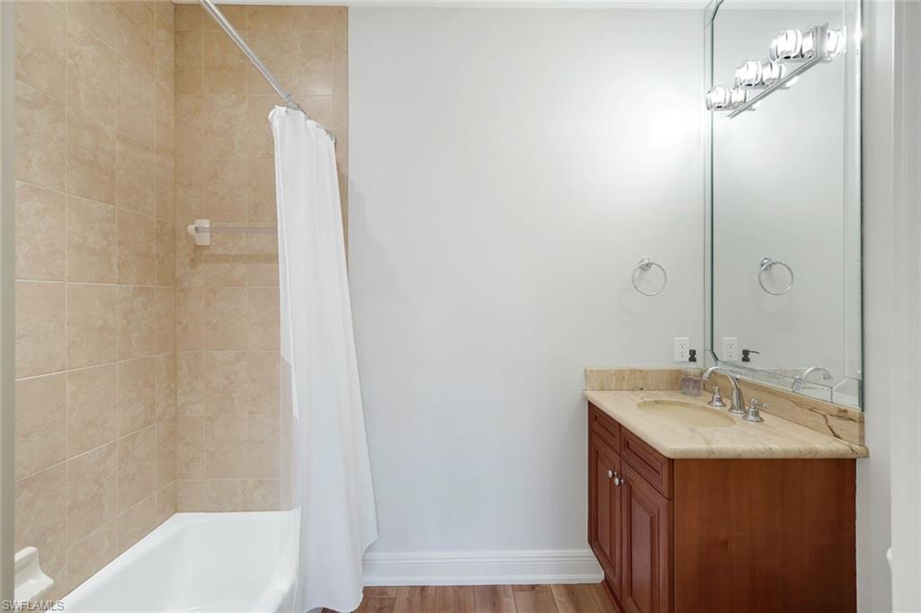 AVELLINO ISLES - Residential