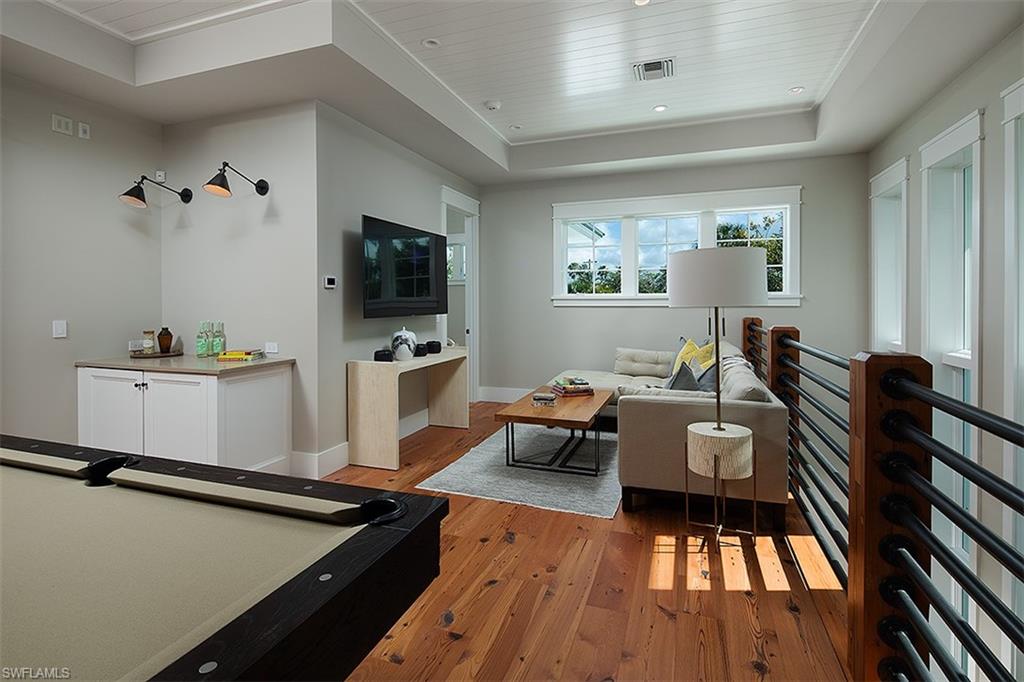 OLDE NAPLES - Residential