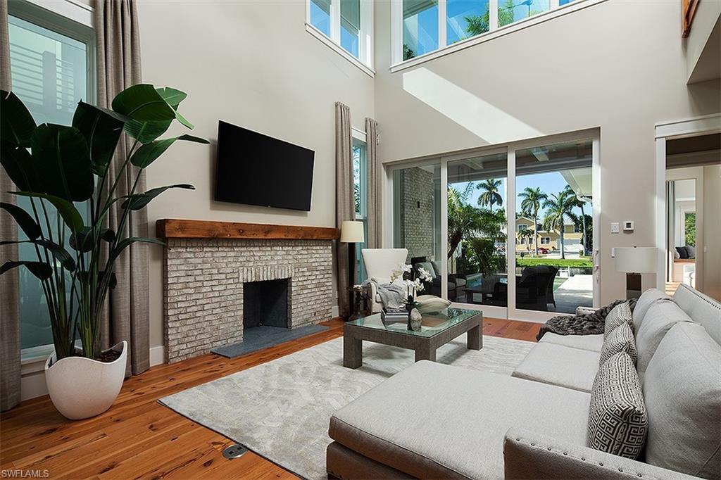 OLDE NAPLES - Residential