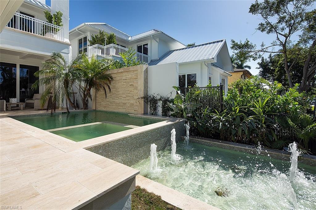 OLDE NAPLES - Residential