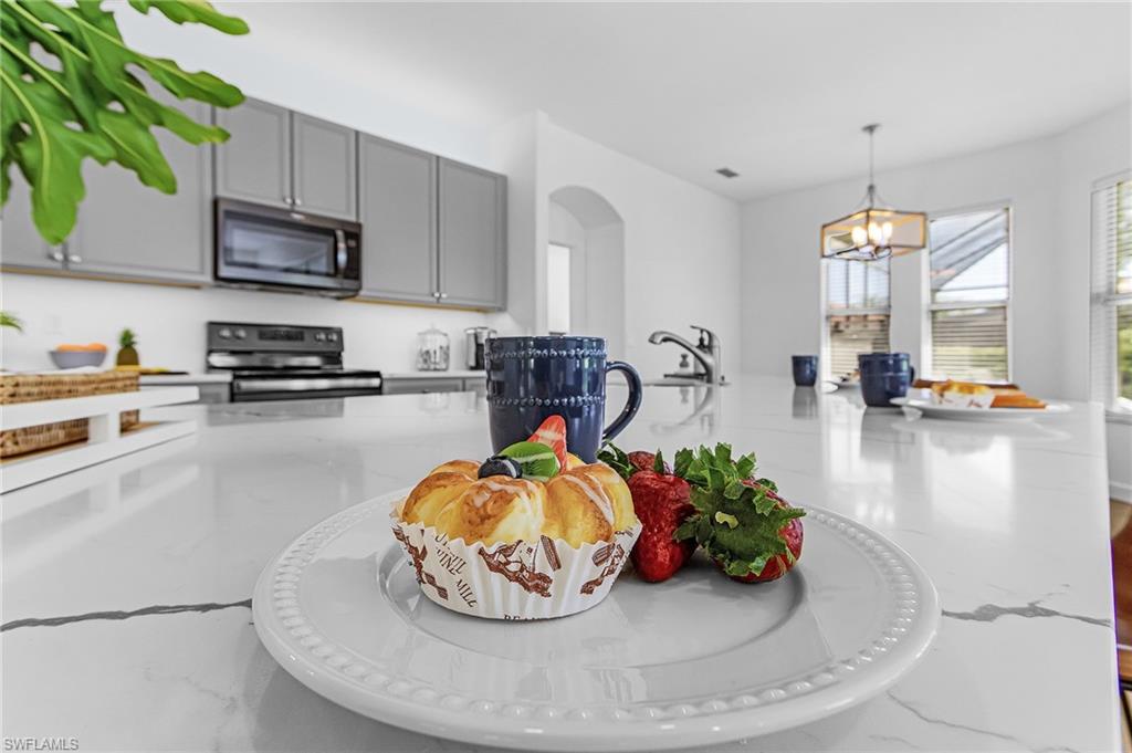 MOODY RIVER ESTATES - Residential Lease