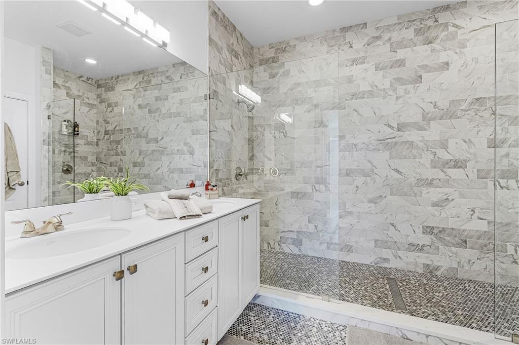 MOODY RIVER ESTATES - Residential Lease