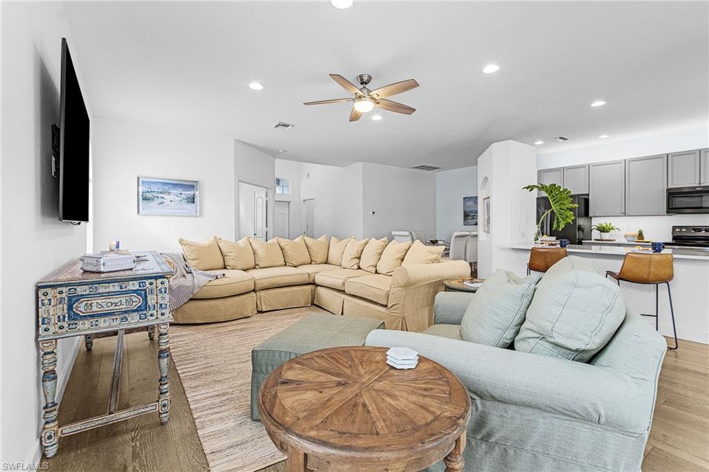 MOODY RIVER ESTATES - Residential Lease