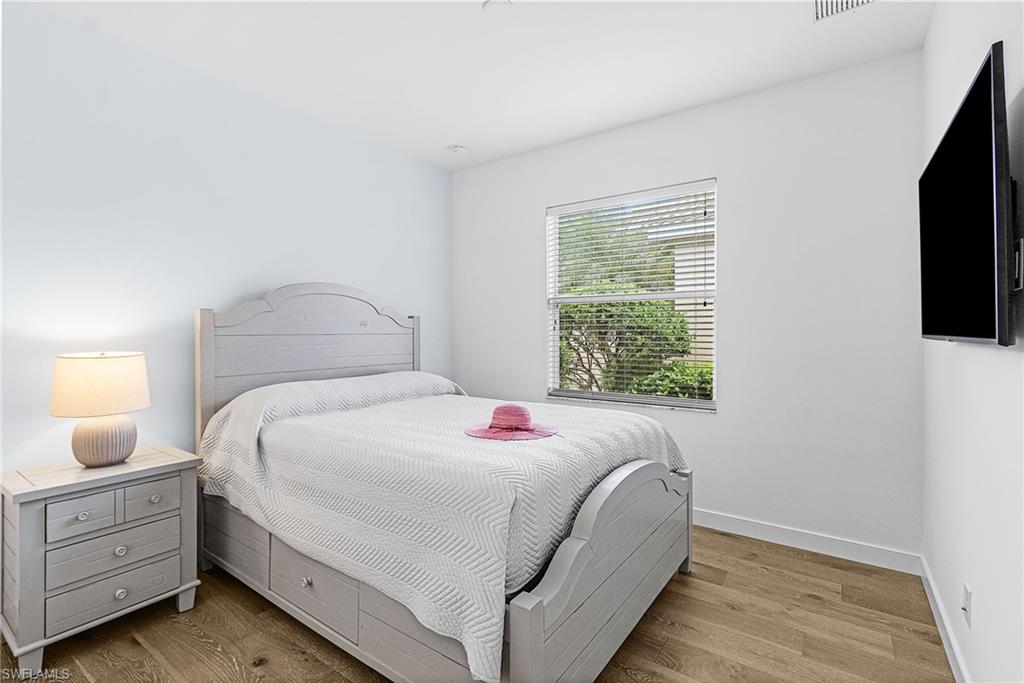 MOODY RIVER ESTATES - Residential Lease