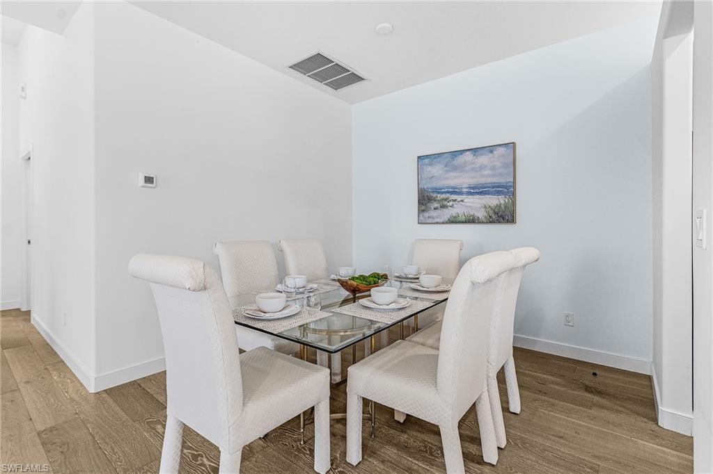 MOODY RIVER ESTATES - Residential Lease