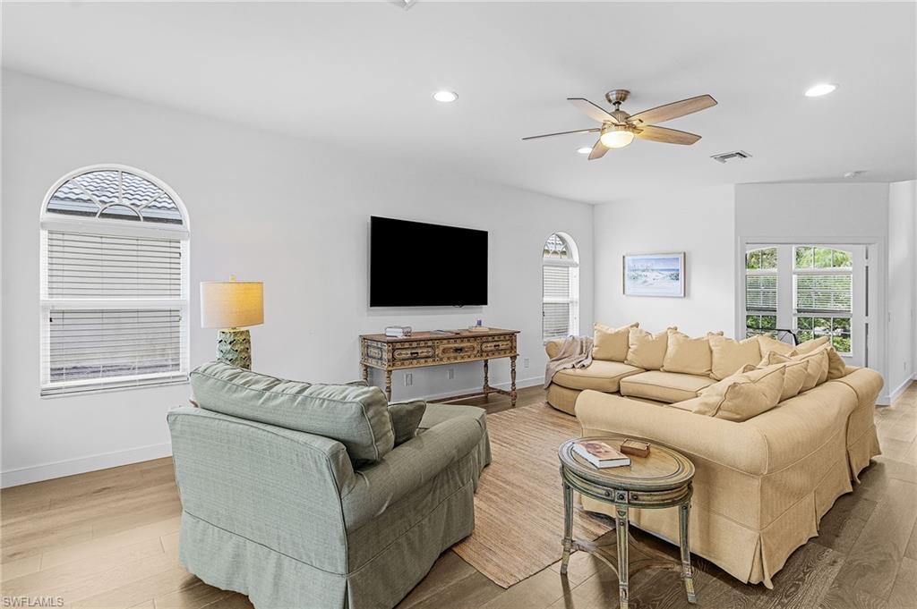 MOODY RIVER ESTATES - Residential Lease