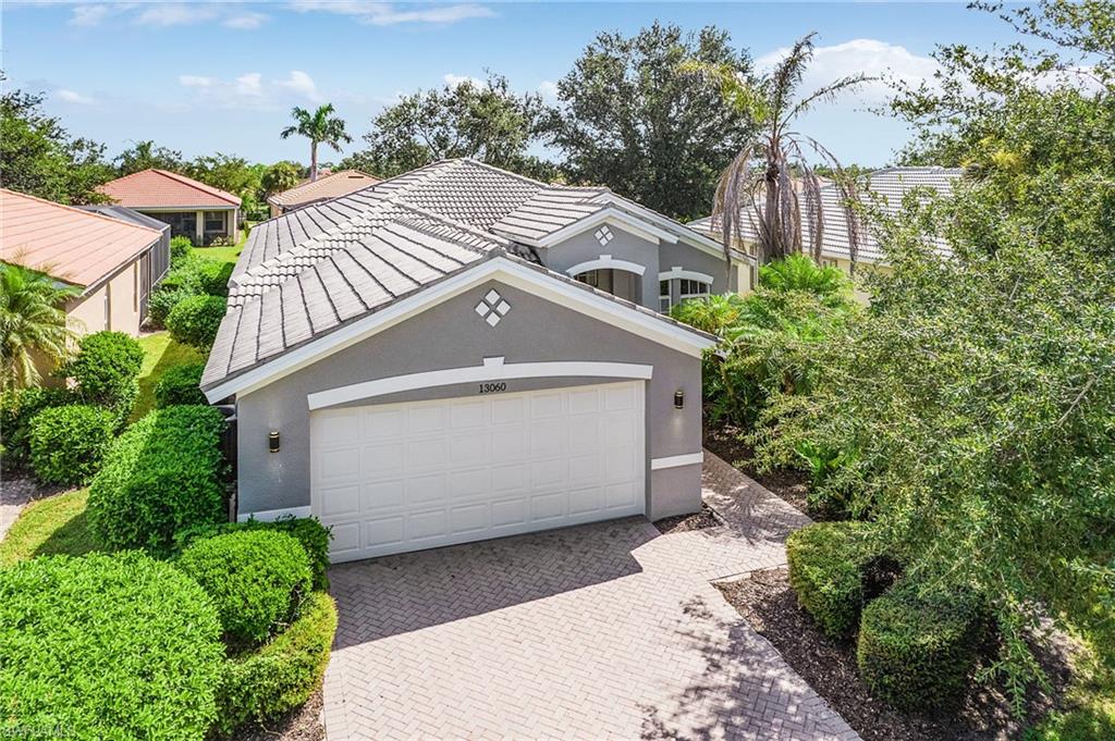 MOODY RIVER ESTATES - Residential Lease