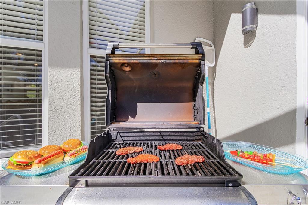 MOODY RIVER ESTATES - Residential Lease