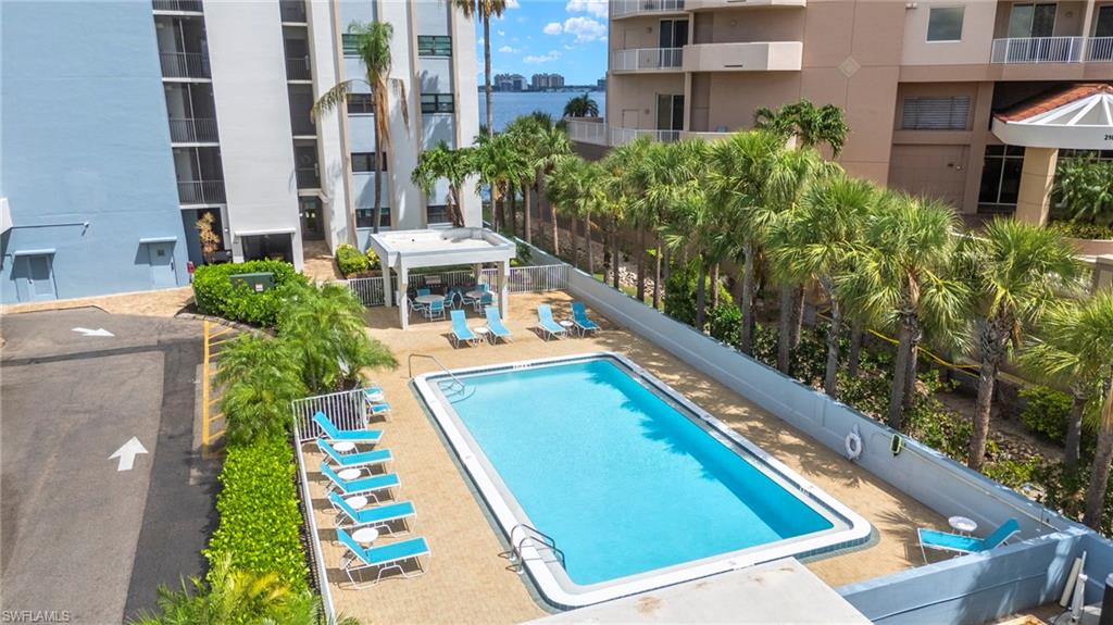 SUNSET VISTA - Residential