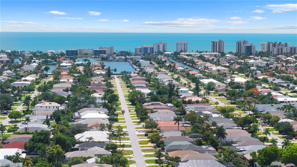 NAPLES PARK - Residential