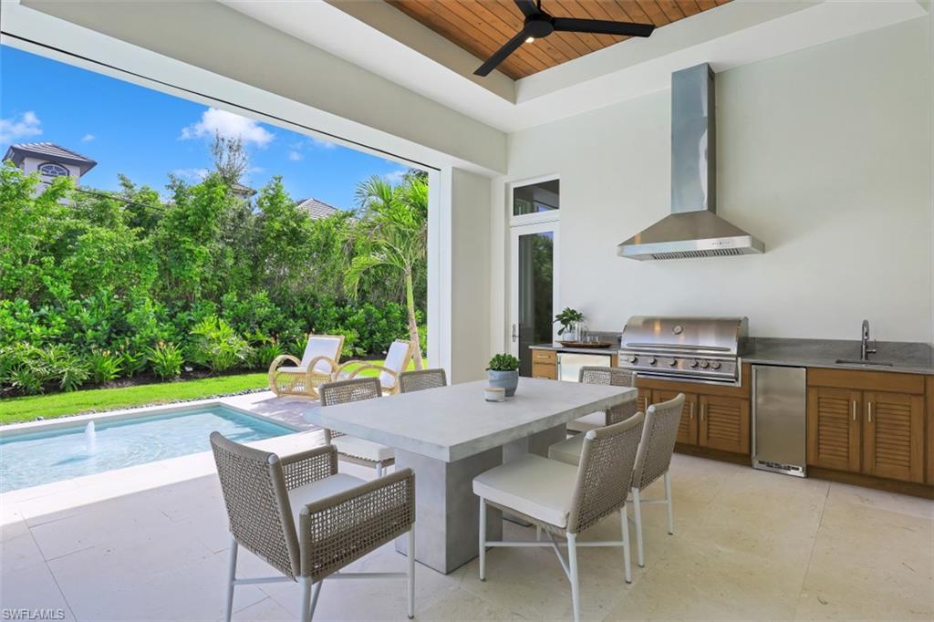 MOORINGS - Residential