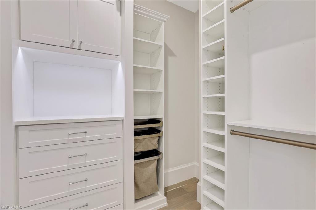 MOORINGS - Residential