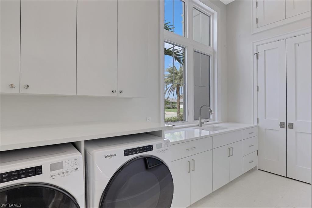 MOORINGS - Residential