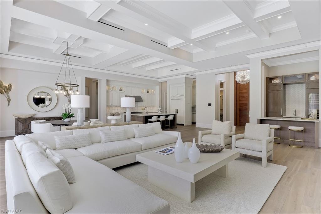 MOORINGS - Residential