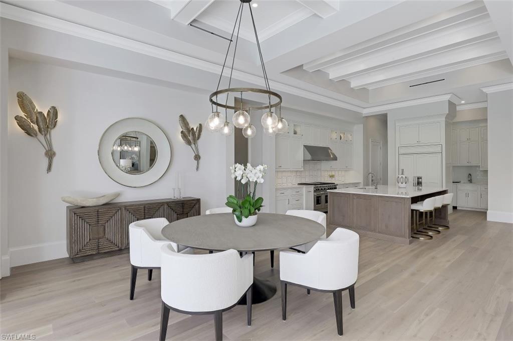 MOORINGS - Residential