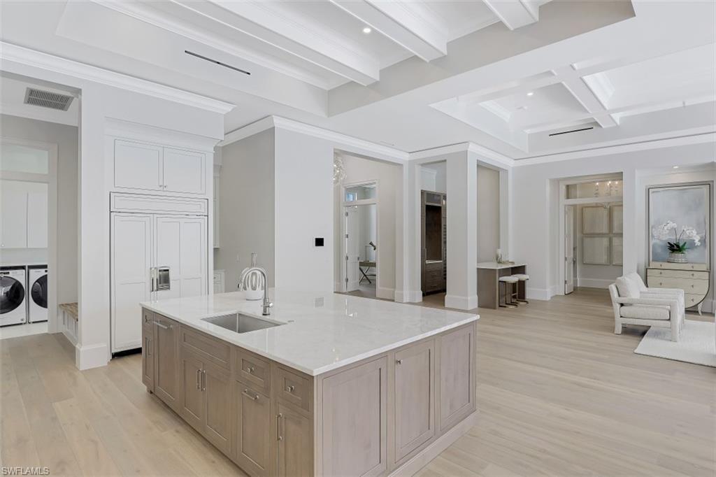 MOORINGS - Residential