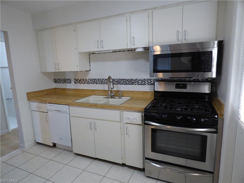 PINEWOOD CONDOMINIUM - Residential