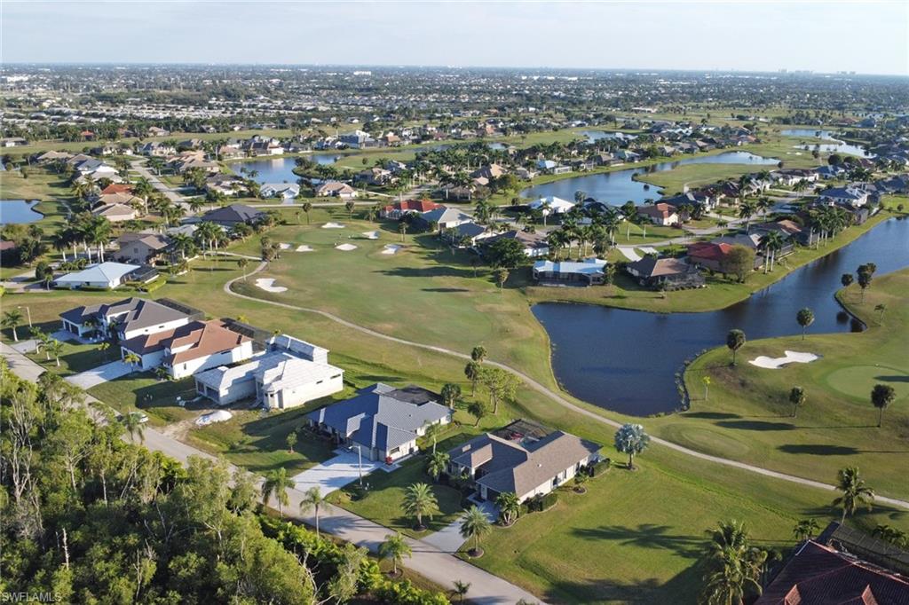 ROYAL TEE COUNTRY CLUB ESTATES - Residential