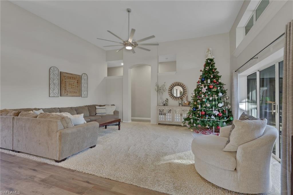 ROYAL TEE COUNTRY CLUB ESTATES - Residential