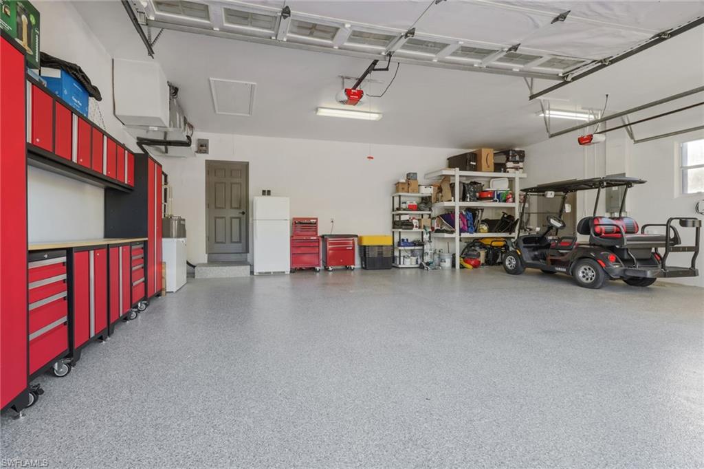 ROYAL TEE COUNTRY CLUB ESTATES - Residential