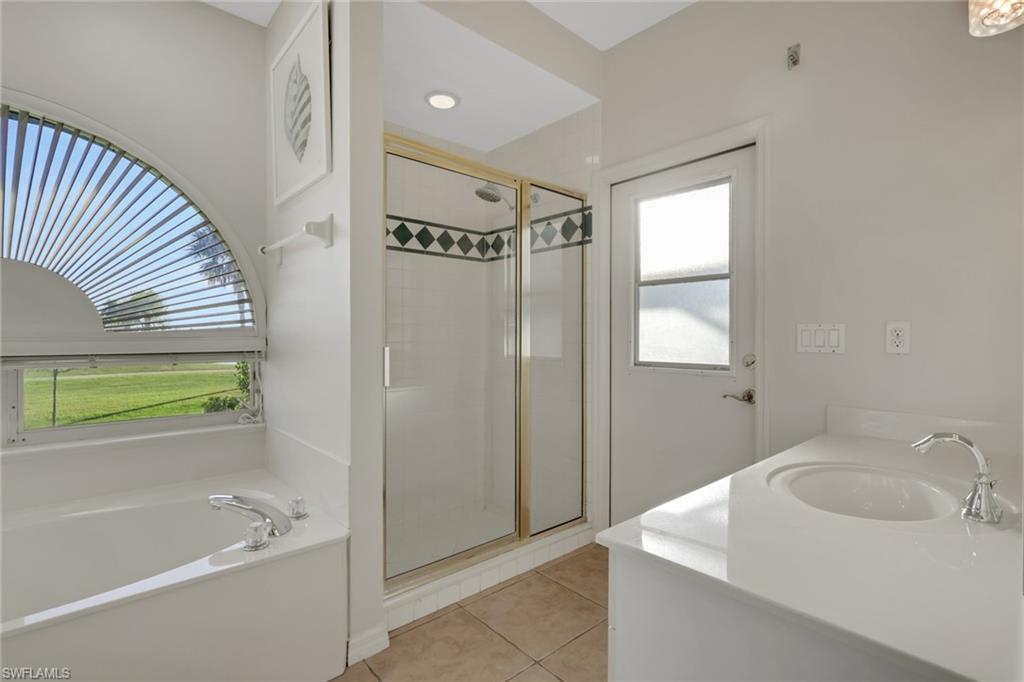 ROYAL TEE COUNTRY CLUB ESTATES - Residential