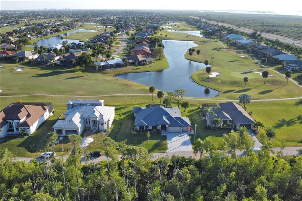ROYAL TEE COUNTRY CLUB ESTATES - Residential