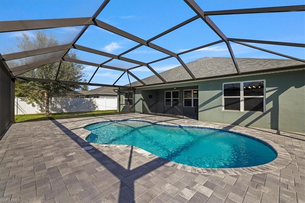 CAPE CORAL - Residential