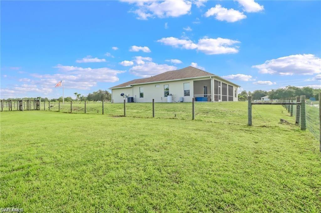 GOLDEN GATE ESTATES - Residential