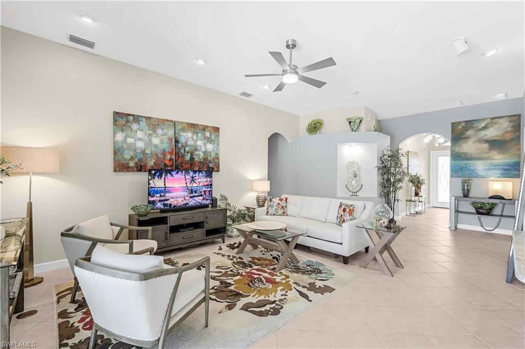 CAMBRIDGE PLACE - Residential