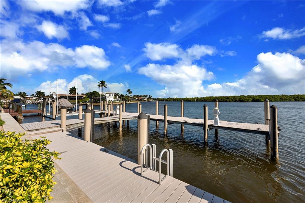 ROYAL HARBOR - Residential