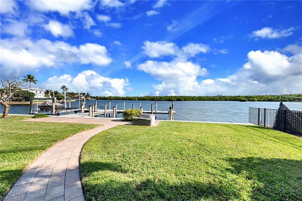 ROYAL HARBOR - Residential