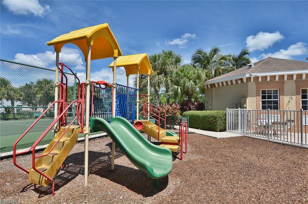 DANFORTH LAKES - Residential